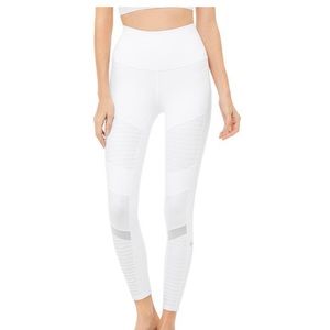 Alo Yoga Moto Leggings 7/8 length all white